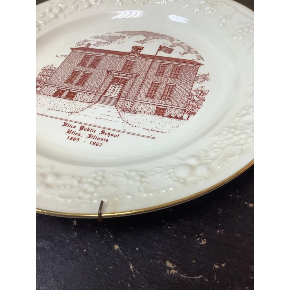 Utica Public School ILc1885-1967 Decorative Plate